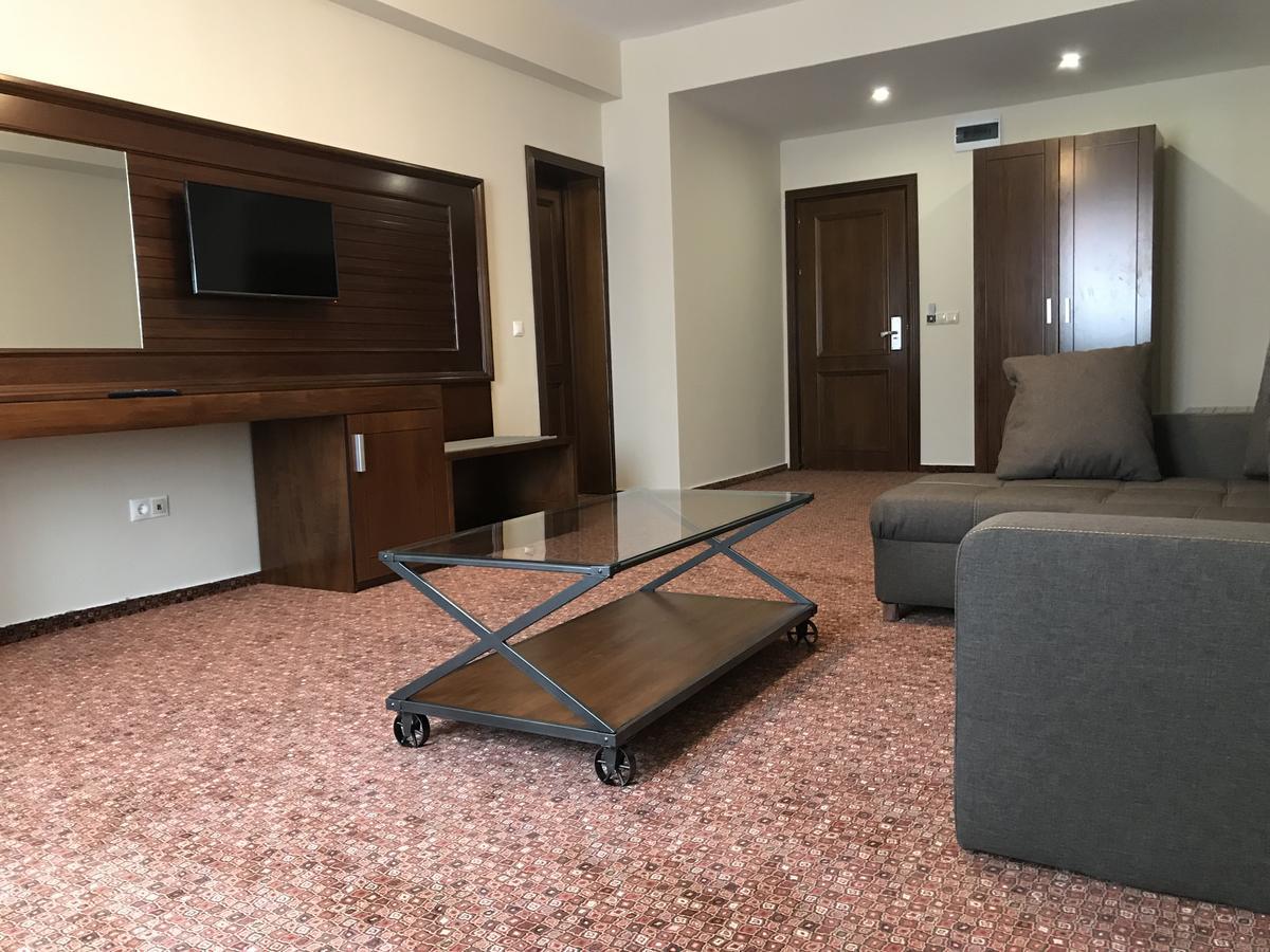 Hotel Best Ploieşti Dış mekan fotoğraf